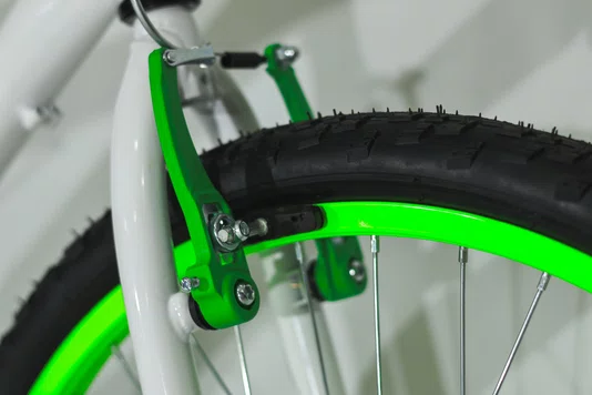 Bicicleta 24 Masculina Branca Aro Alumínio Verde Neon