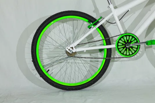 Bicicleta 24 Masculina Branca Aro Alumínio Verde Neon