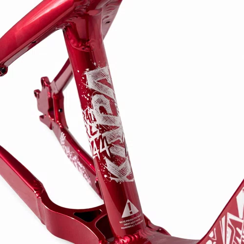 Quadro kapa 2026 mod Naja Grau Wheeling Freehide vermelho